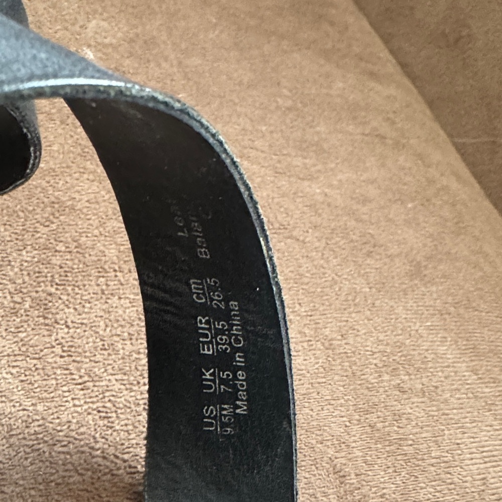 Franco Sarto Black Strappy Leather Sandals - Picture 3 of 3